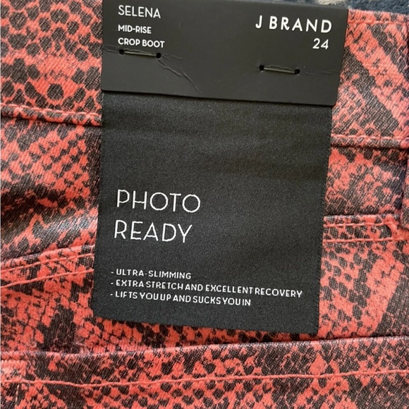 New J Brand Selena Snakeskin Print Crop Bootcut Jeans Coated Kalani Boa size 24 - Picture 3 of 7